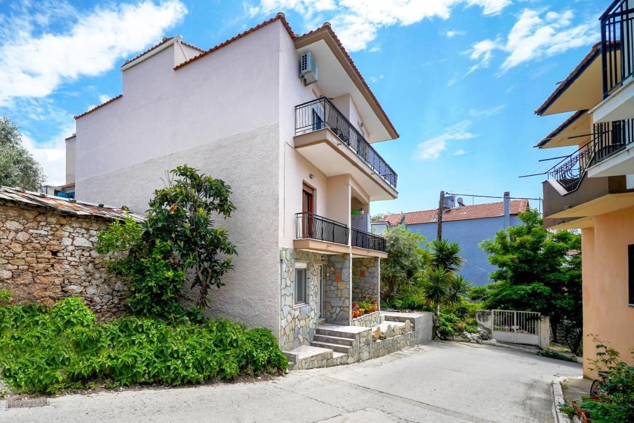 Theodore Apartments Skála Marión المظهر الخارجي الصورة